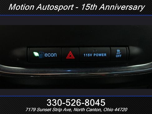 Used 2015 Chrysler Town & Country S w/ Driver Convenience Group FWD image 23