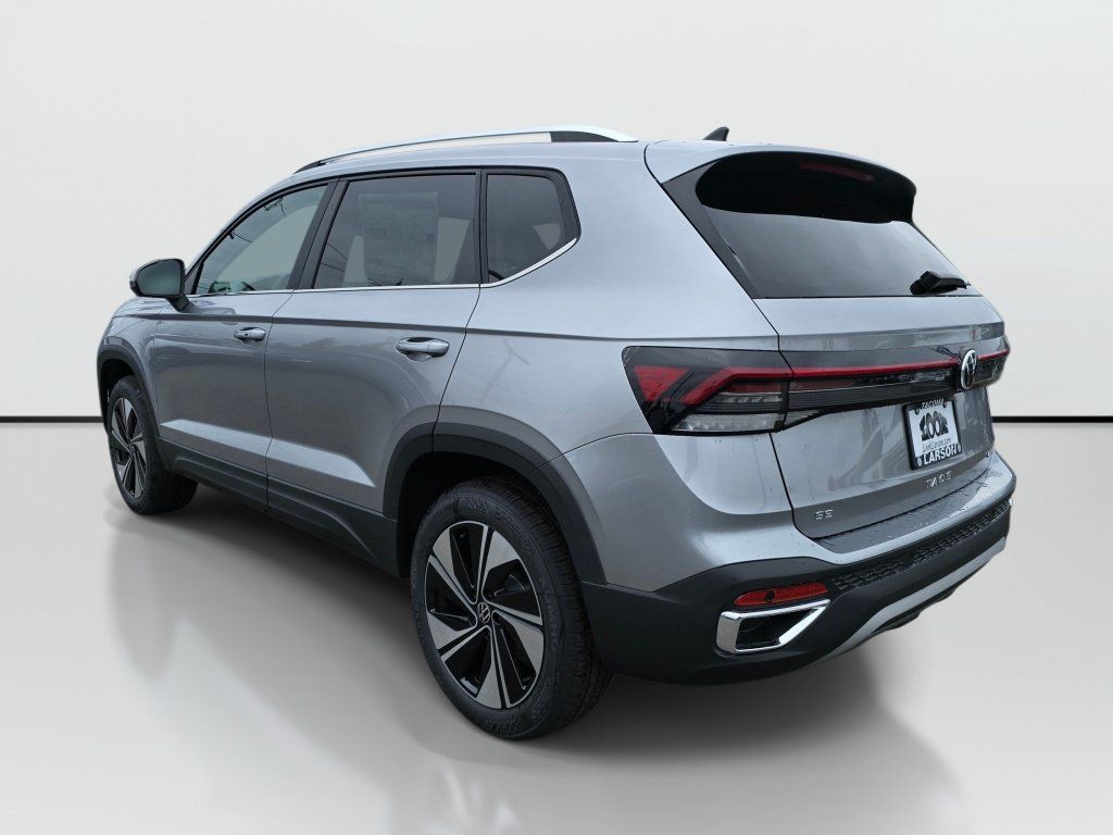New 2026 Volkswagen Taos SE AWD/4WD image 5