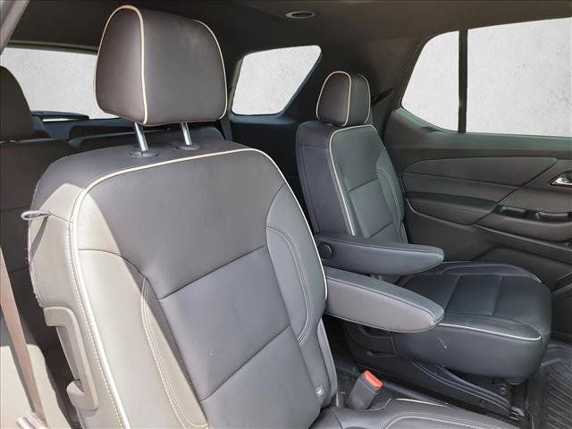 Used 2023 Chevrolet Traverse Premier w/ Redline Edition FWD image 16