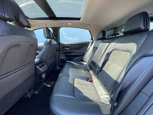 Certified 2023 Nissan Ariya FWD image 18