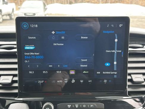 Used 2024 Ford Transit 350 XLT image 17