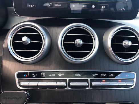 Used 2022 Mercedes-Benz GLC 300 4MATIC image 18