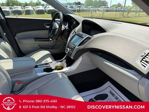 Used 2018 Acura TLX V6 w/ Technology Package FWD image 39