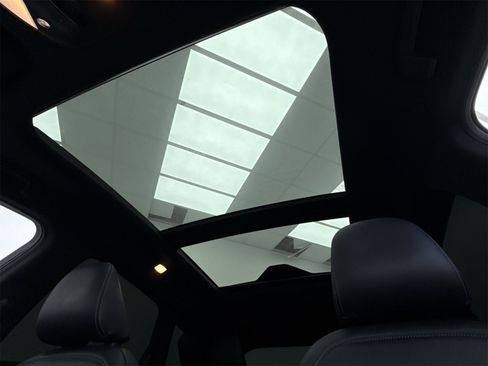 Used 2022 INFINITI QX50 Luxe w/ Appearance Package image 37