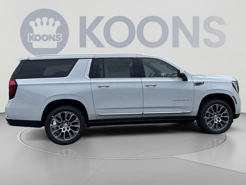 New 2026 GMC Yukon XL Denali w/ Denali Reserve Package AWD/4WD image 5