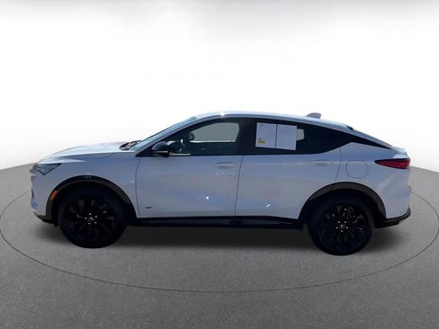 Used 2025 Buick Envista Sport Touring image 10