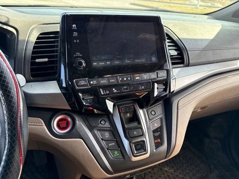 Used 2018 Honda Odyssey Touring image 25