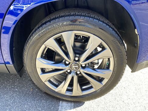 Used 2023 Lexus UX 250h F Sport image 17