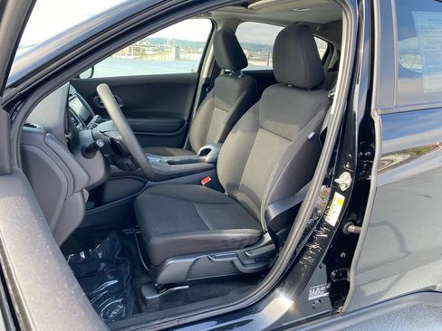 Used 2018 Honda HR-V EX image 17