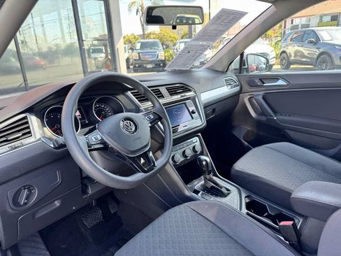 Used 2020 Volkswagen Tiguan S FWD image 29