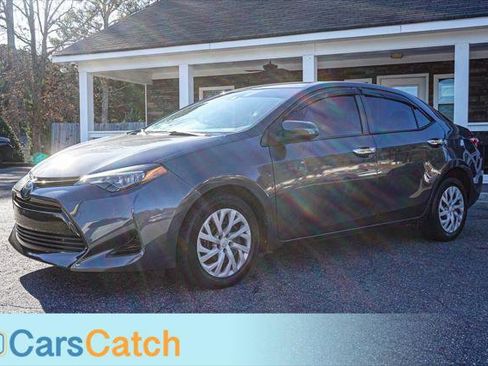 Used 2018 Toyota Corolla LE image 12