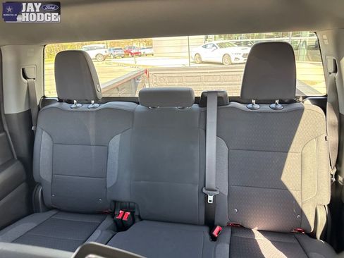 Used 2025 Chevrolet Silverado 2500 Custom w/ Custom Value Package image 37