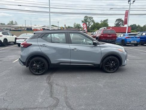 Certified 2023 Nissan Kicks SR FWD image 11