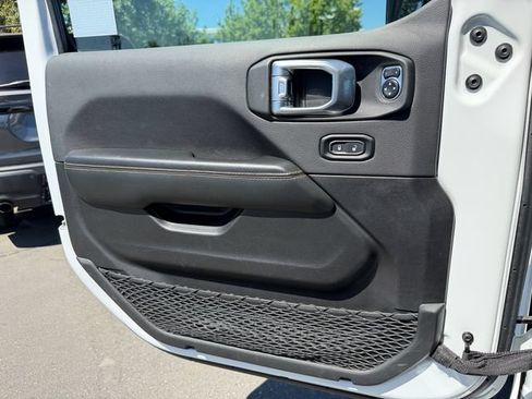 Used 2024 Jeep Wrangler Unlimited Sahara AWD/4WD image 14