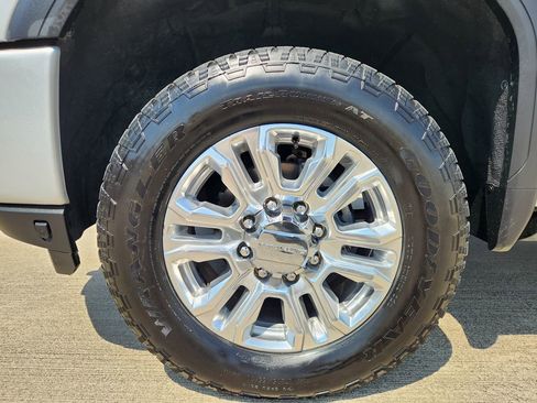Used 2023 GMC Sierra 2500 Denali w/ Denali Ultimate Package AWD/4WD image 18