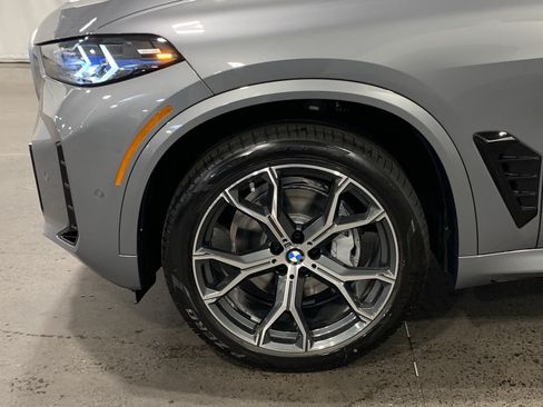 Used 2026 BMW X5 sDrive40i w/ M Sport Package RWD image 10