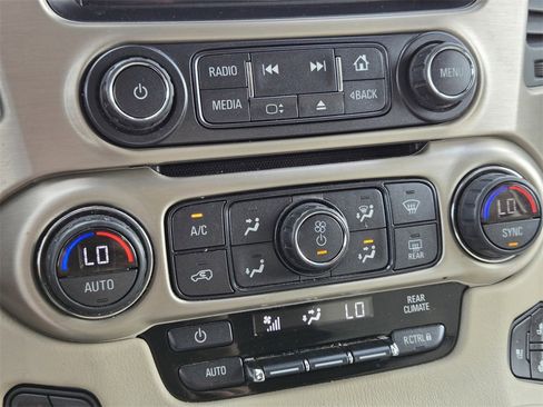 Used 2019 GMC Yukon Denali w/ Denali Ultimate Package image 12