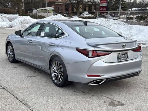 New 2025 Lexus ES 350 Ultra Luxury image 7
