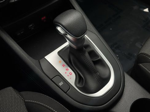 Used 2024 Kia Forte LXS w/ LXS Technology Package image 29