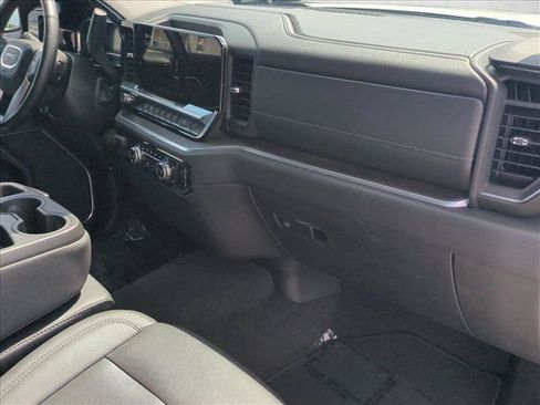 Certified 2025 GMC Sierra 1500 SLT RWD image 22