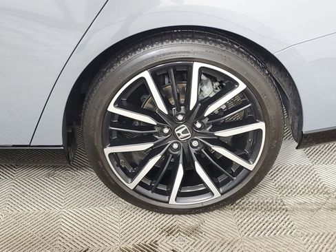 Used 2024 Honda Accord Touring image 18