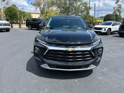 Used 2024 Chevrolet Blazer LT FWD image 2