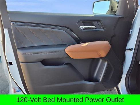 Used 2026 GMC Canyon AT4 w/ Off-Road Front Bumper Package AWD/4WD image 12