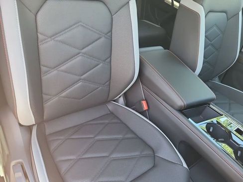 New 2026 Volkswagen Atlas Peak Edition AWD/4WD image 19