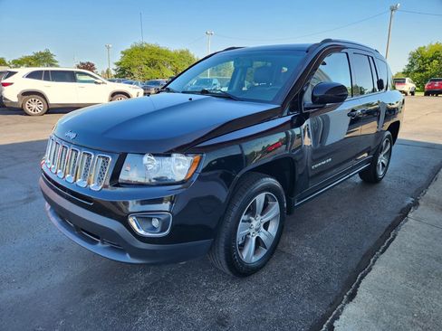 Used 2017 Jeep Compass High Altitude FWD image 8