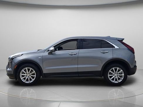 Used 2023 Cadillac XT4 Luxury FWD image 3