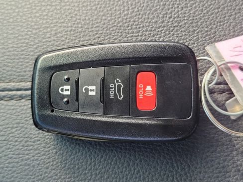 Used 2021 Toyota RAV4 XSE w/ XSE Grade Weather Package image 32