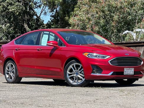 Certified 2020 Ford Fusion SEL FWD image 2