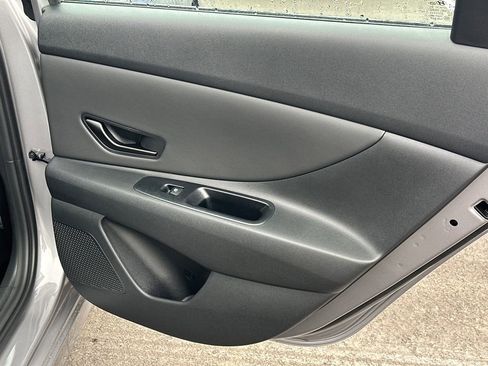 New 2025 Hyundai Elantra Sport image 16