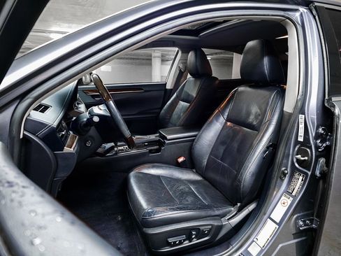 Used 2013 Lexus ES 350 image 18