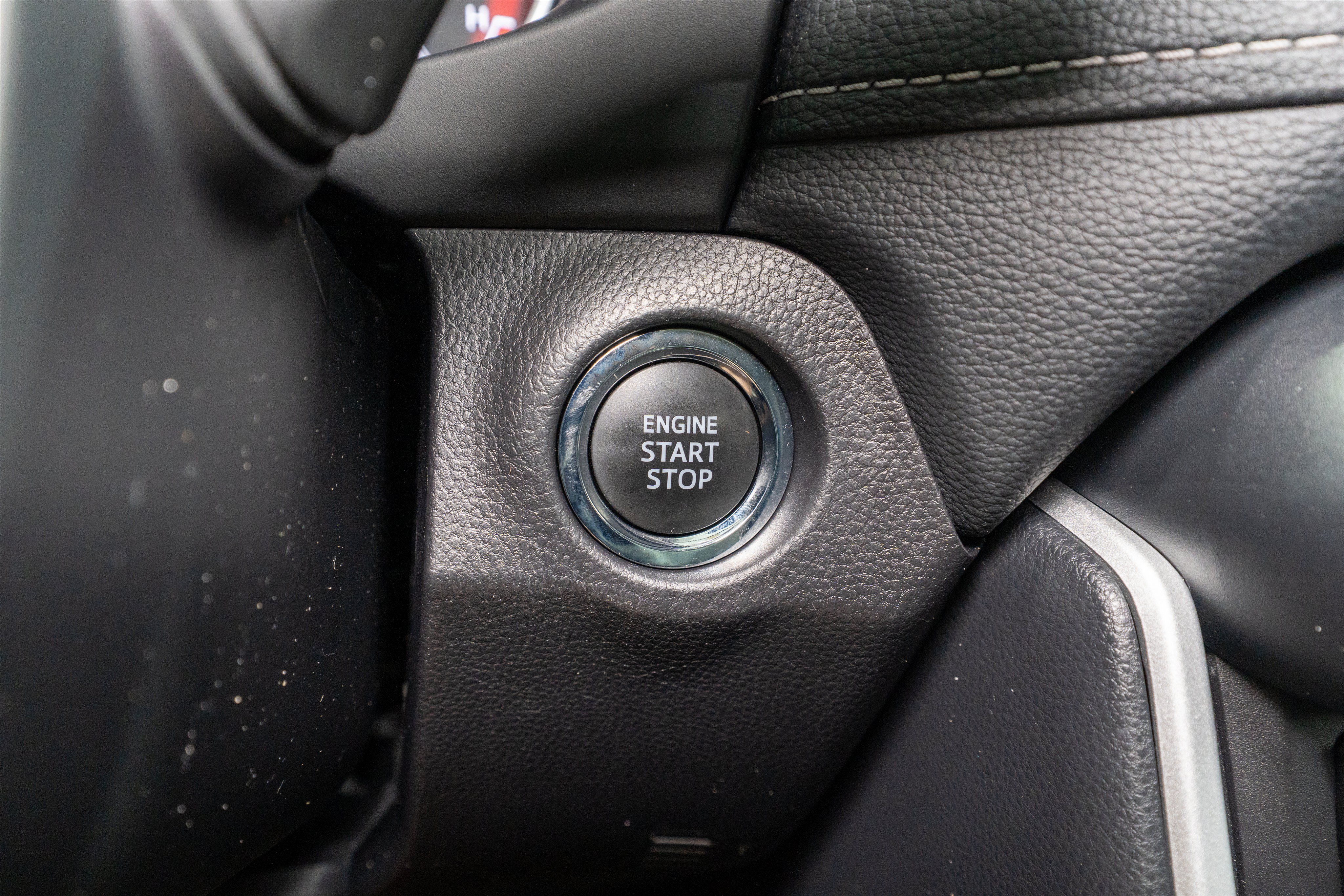 Used 2025 Toyota RAV4 XLE Premium w/ Weather Package FWD image 30