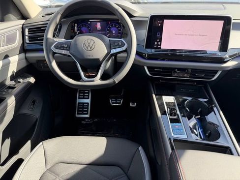 New 2026 Volkswagen Atlas Peak Edition AWD/4WD image 10