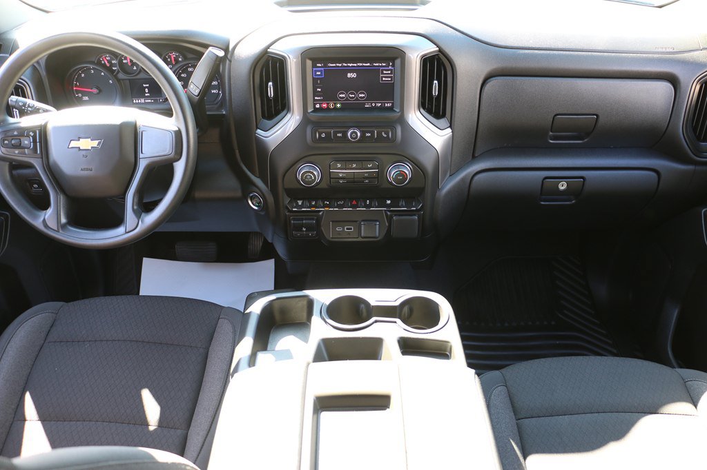Used 2025 Chevrolet Silverado 2500 Custom w/ Custom Value Package AWD/4WD image 13