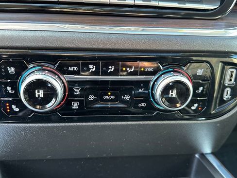 Used 2023 GMC Sierra 1500 SLT w/ SLT Premium Plus Package image 35