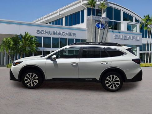 Used 2020 Subaru Outback Premium AWD/4WD image 4