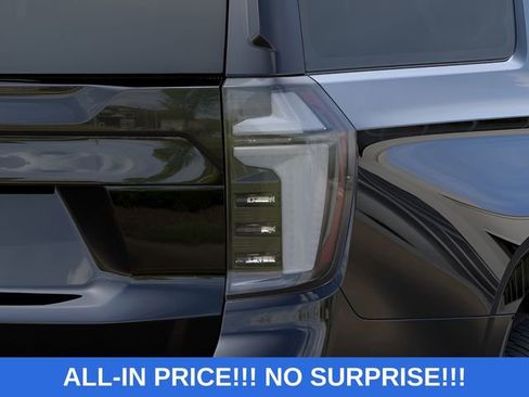 New 2026 Chevrolet Suburban High Country AWD/4WD image 11