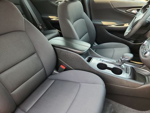 Used 2024 Chevrolet Malibu LT FWD image 16
