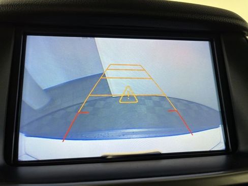 Used 2017 Chevrolet Suburban LT image 30