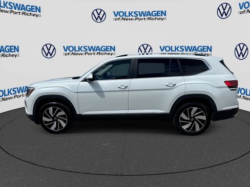 Used 2024 Volkswagen Atlas SEL AWD/4WD image 11