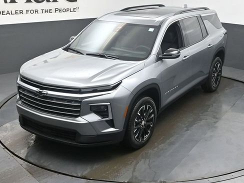 New 2026 Chevrolet Traverse LT image 24