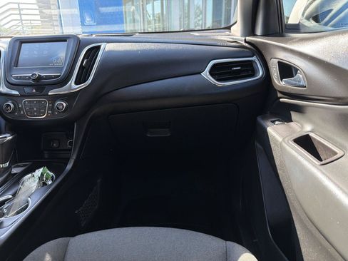 Used 2018 Chevrolet Equinox LT AWD/4WD image 32