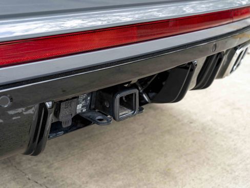 Used 2025 Volkswagen Atlas Cross Sport SEL Premium R-Line image 16