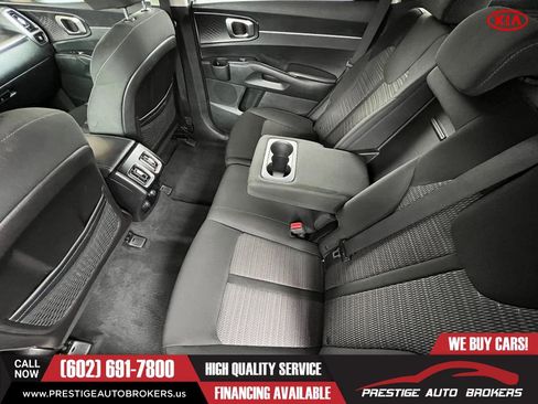 Used 2022 Kia Sorento LX image 49