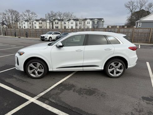 Used 2025 Audi Q5 Premium Plus w/ Premium Plus image 7