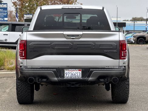 Certified 2018 Ford F150 Raptor w/ Equipment Group 802A Luxury image 5