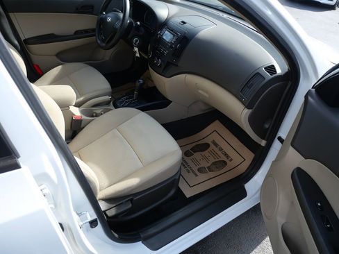 Used 2012 Hyundai Elantra GLS image 26